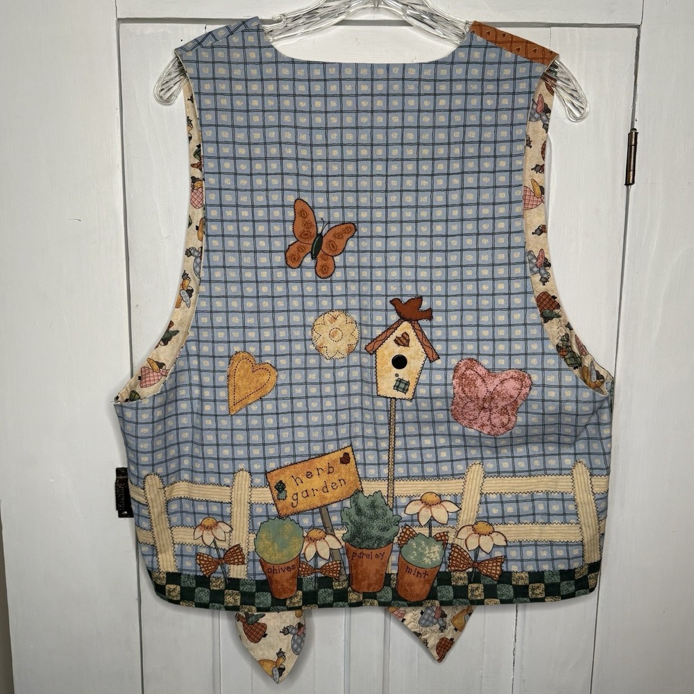 Gardening Angel Button Vest Decorative Multicolor Bird House Cat Herbs Print - Picture 4 of 5
